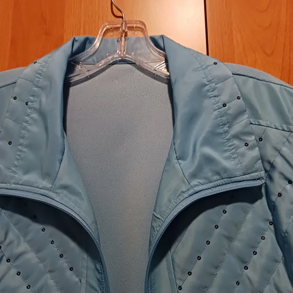 Vintage Penningtons Soft Aqua Quilted Vest with Stud Accents - Picture 4 of 8